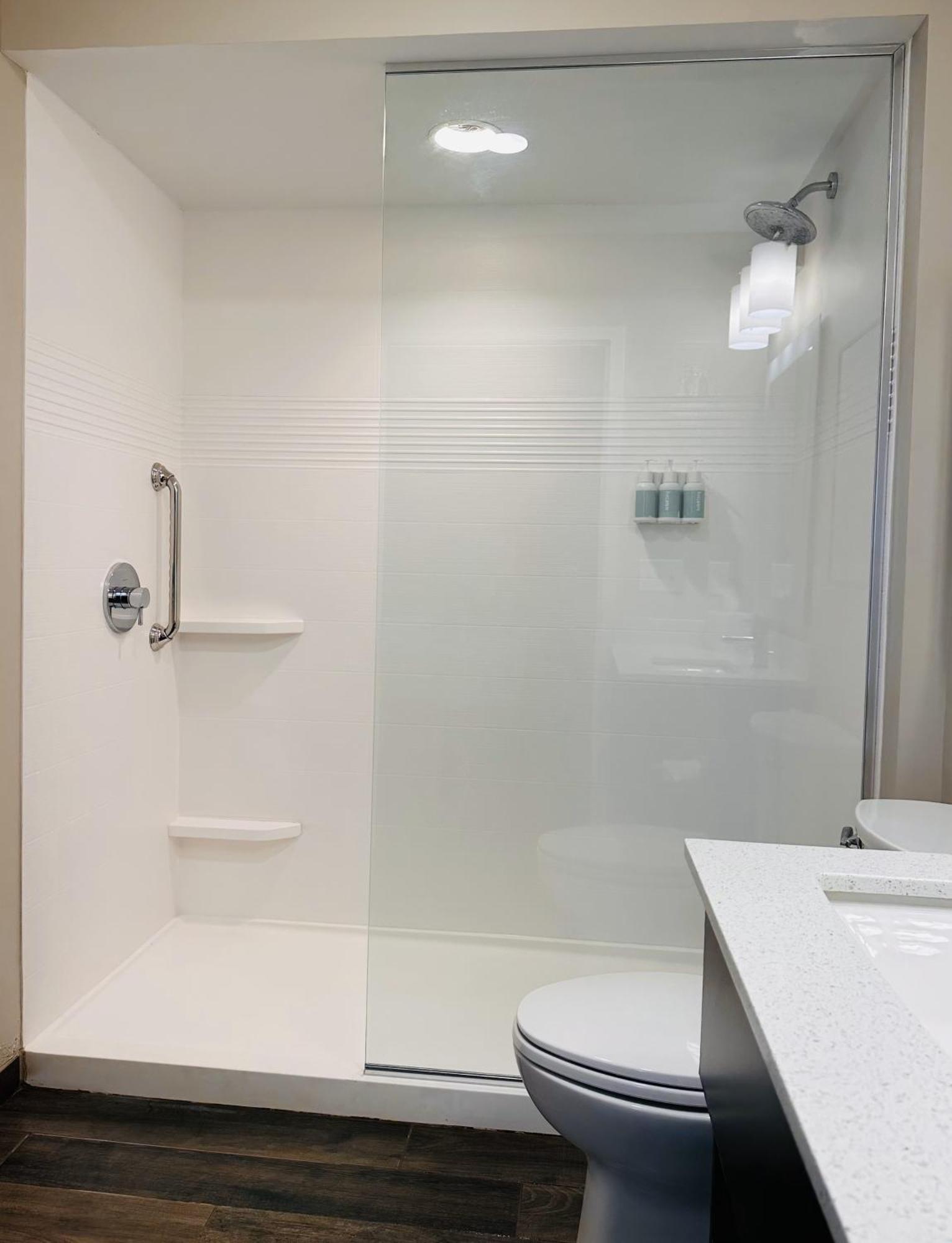 Towneplace Suites By Marriott Clinton Eksteriør bilde