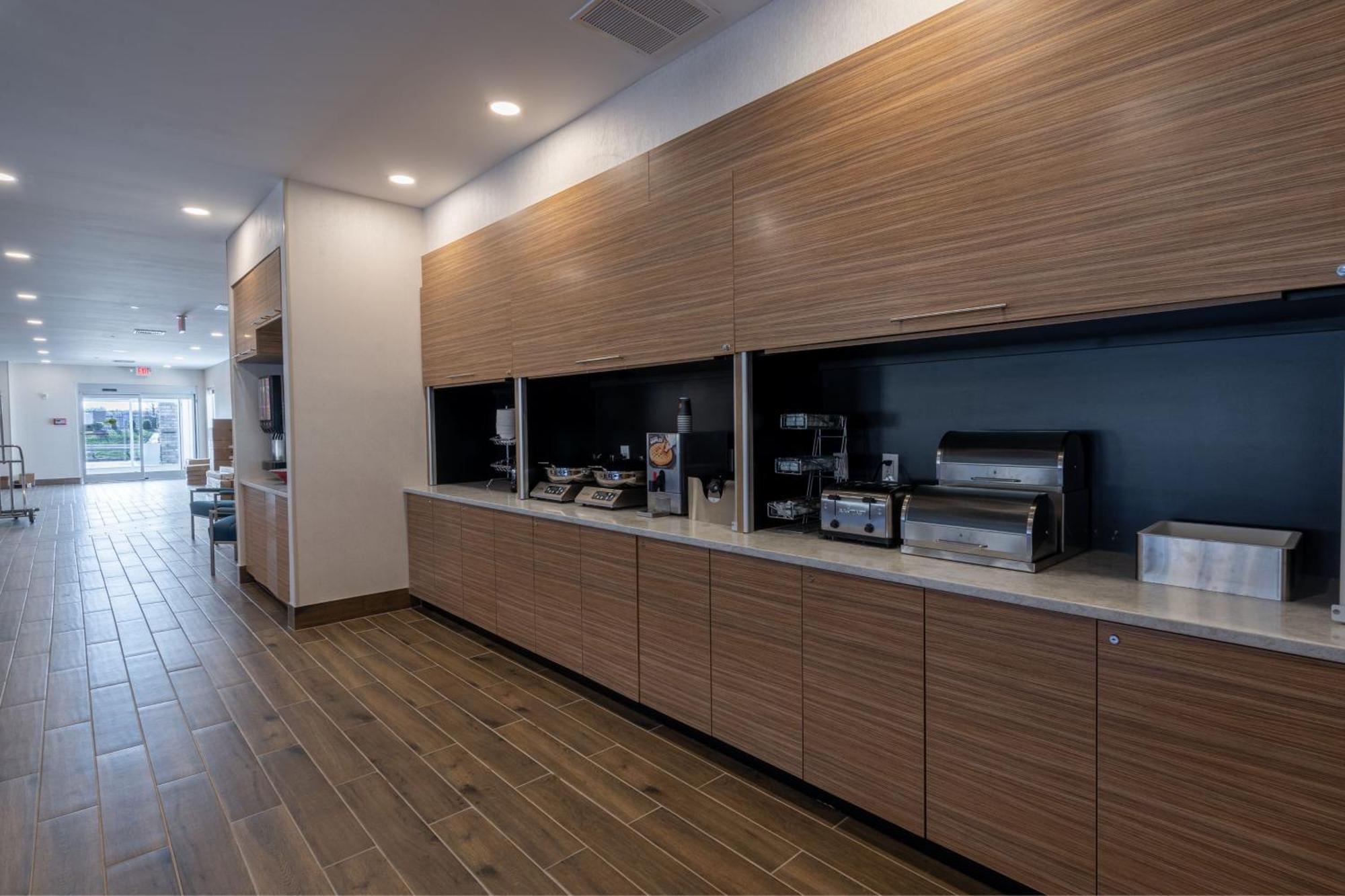 Towneplace Suites By Marriott Clinton Eksteriør bilde