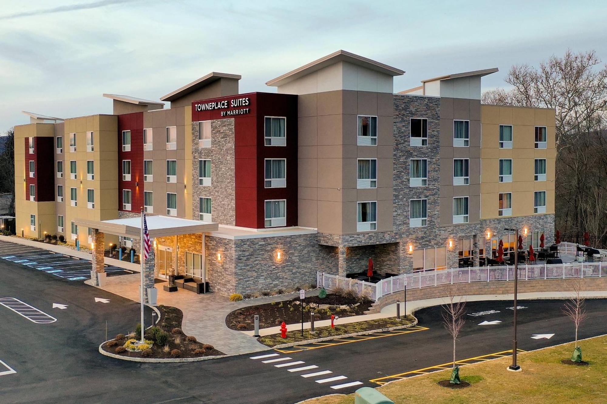 Towneplace Suites By Marriott Clinton Eksteriør bilde